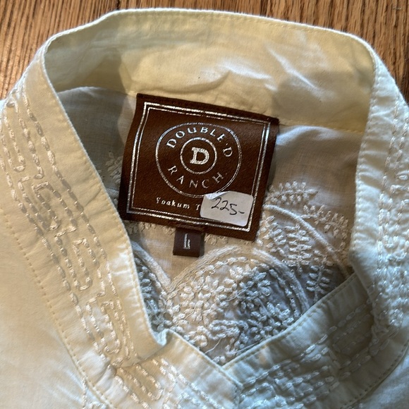 Absolutely beautiful embroidered long sleeve top from Doubled D Ranch NWOT - Picture 5 of 8